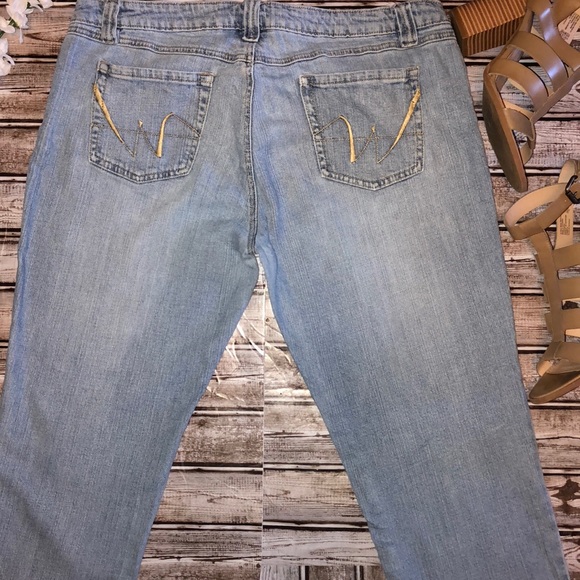 🌴WET SEAL•Sz15/33L•SKINNY•LIGHT WASH•DISTRESSED - Picture 6 of 8